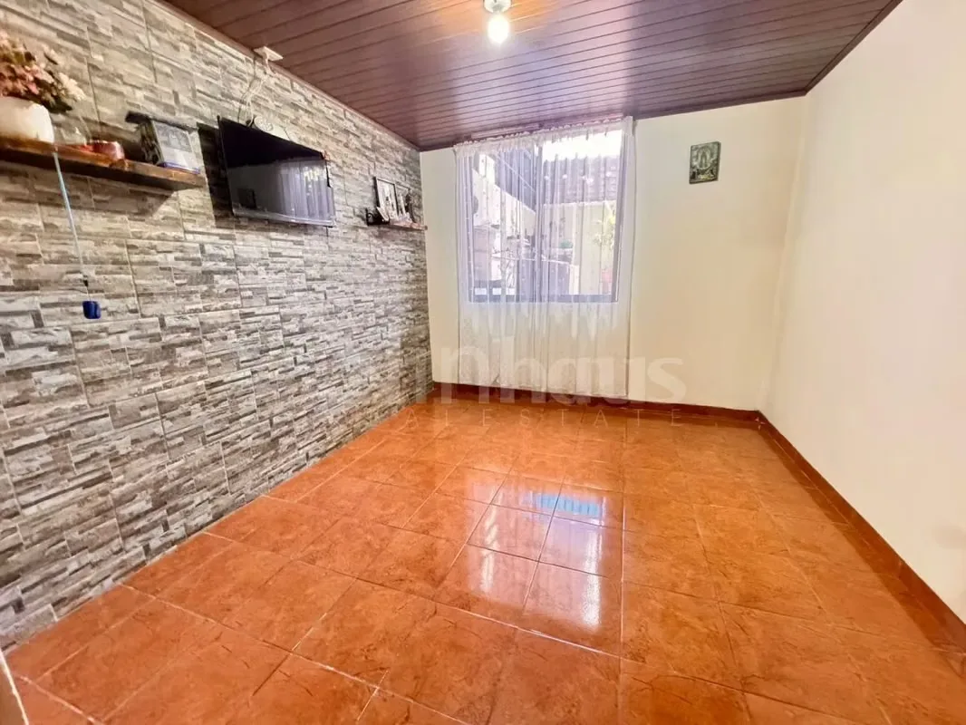 Dos niveles definen esta propiedad de 200 metros cuadrados de construcción sobre un lote de 160 metros cuadrados, diseñada para familias que priorizan la comodidad y una distribución ..., photo 12