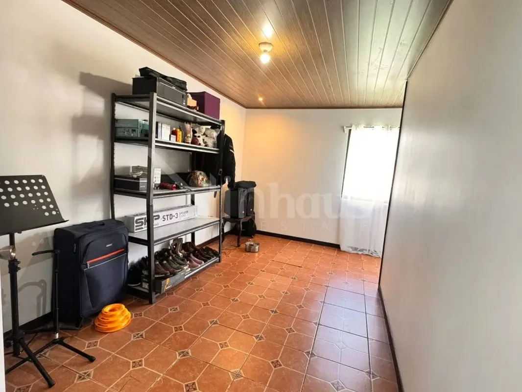 Dos niveles definen esta propiedad de 200 metros cuadrados de construcción sobre un lote de 160 metros cuadrados, diseñada para familias que priorizan la comodidad y una distribución ..., photo 14