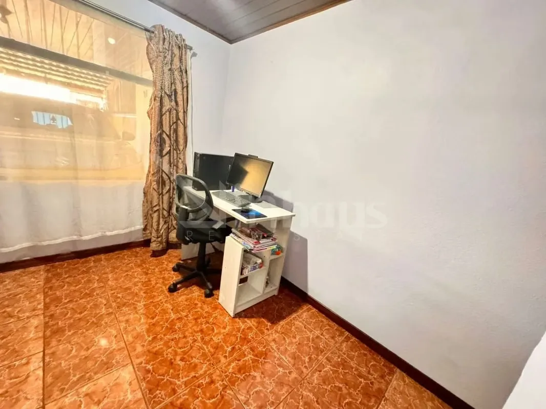Dos niveles definen esta propiedad de 200 metros cuadrados de construcción sobre un lote de 160 metros cuadrados, diseñada para familias que priorizan la comodidad y una distribución ..., photo 10
