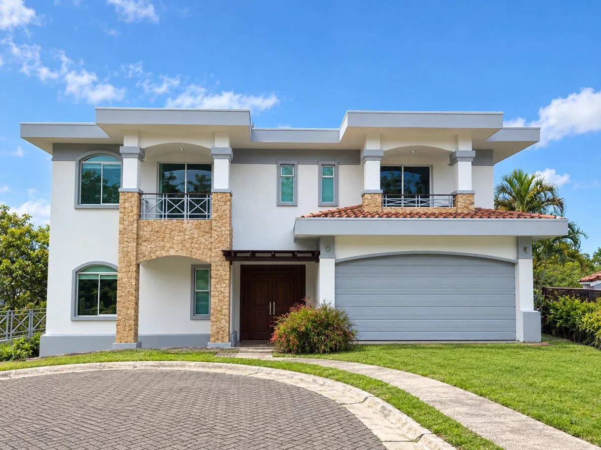 Exclusive Home for Rent in Pozos, Santa Ana | Privacy and Spectacular Views