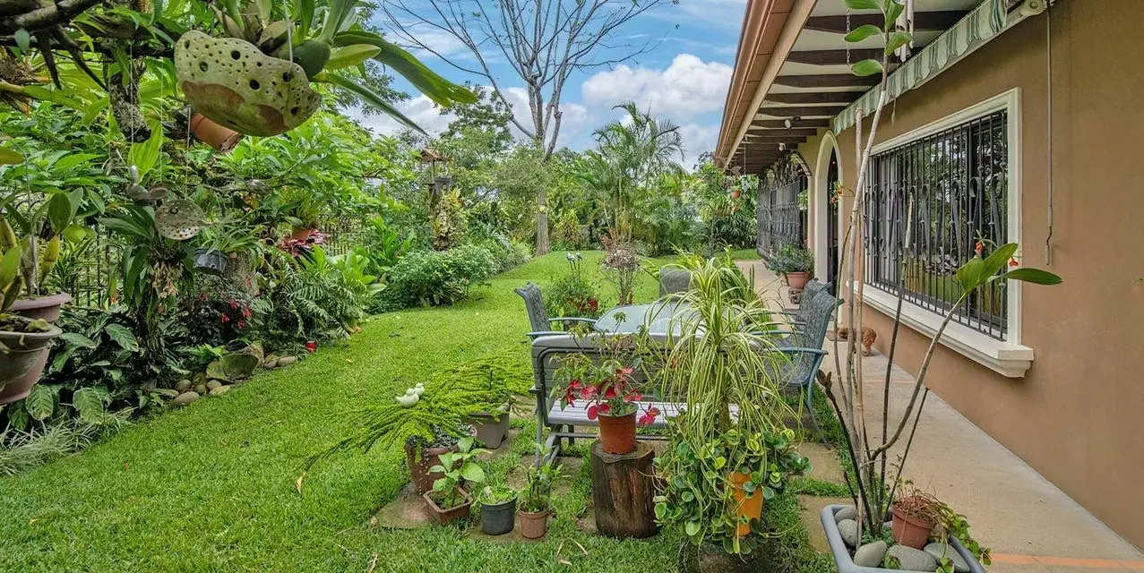 4BR Home in Tres Ríos Lakota - Terrace & Gardens - Spacious Living, photo 2