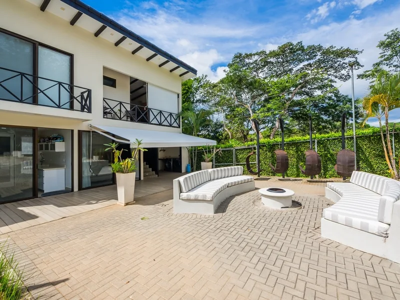 7 Bed Single Family Homes For Sale in Huacas, photo 15