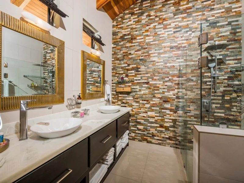 7 Bed Single Family Homes For Sale in Huacas, photo 10