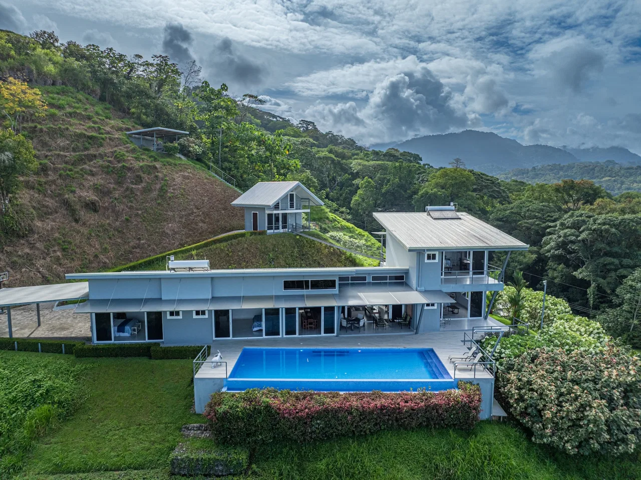 LUXURY 5 BEDROOM ESTATE IN UVITA WITH GYM AND GUEST CASITA, photo 7