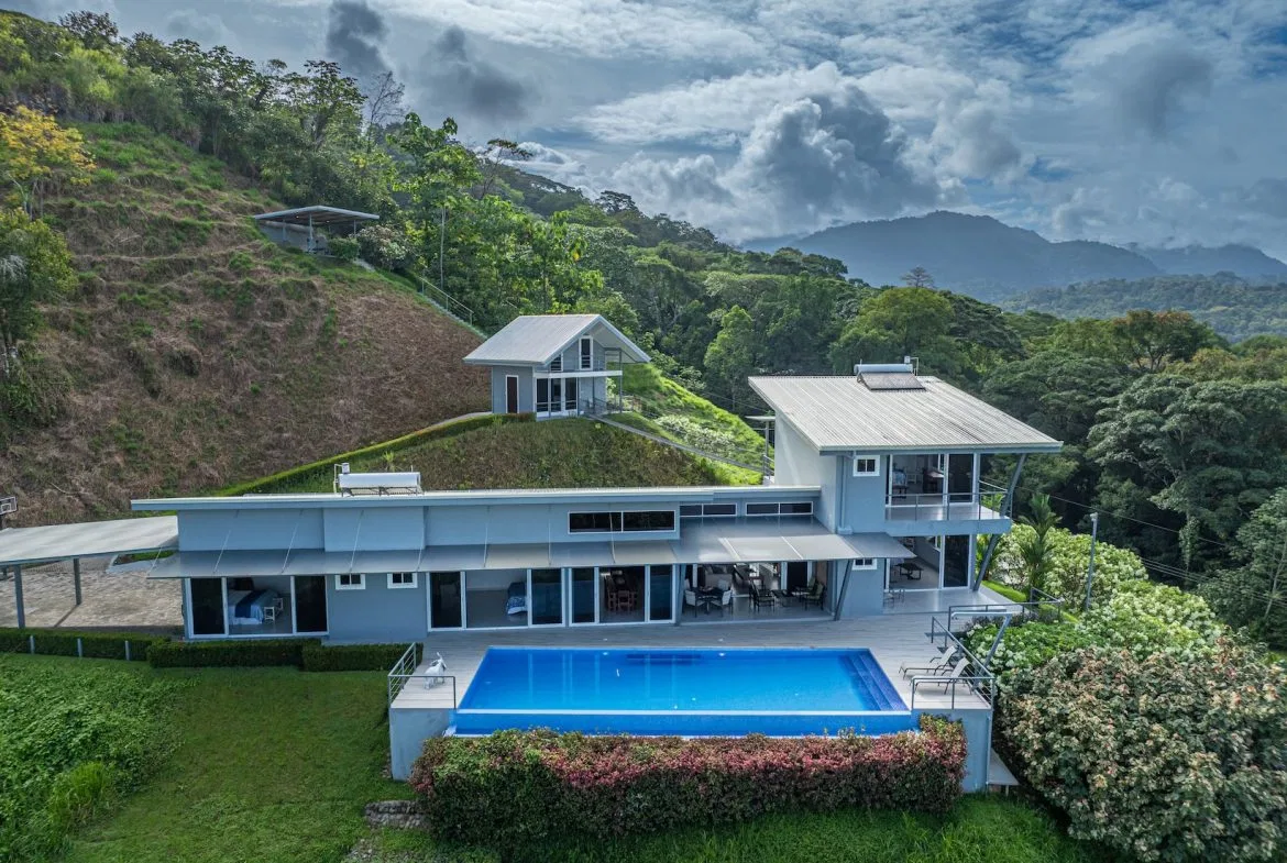 LUXURY 5 BEDROOM ESTATE IN UVITA WITH GYM AND GUEST CASITA, photo 8