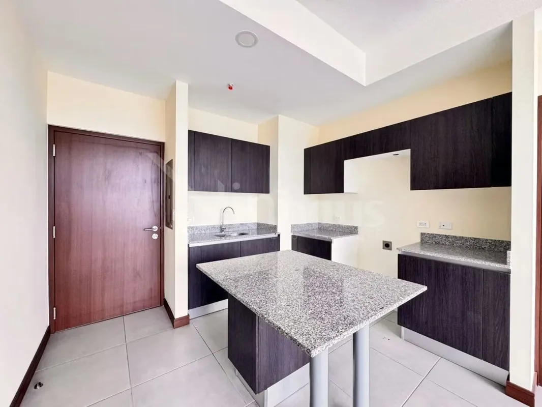 3 spacious rooms. 2 Bathrooms with modern finishes. 87 m ² of living area. 1 Underground parking included. Other level amenities On the 1st, 4th and spectacular 21st floor, enjoy: ..., photo 3