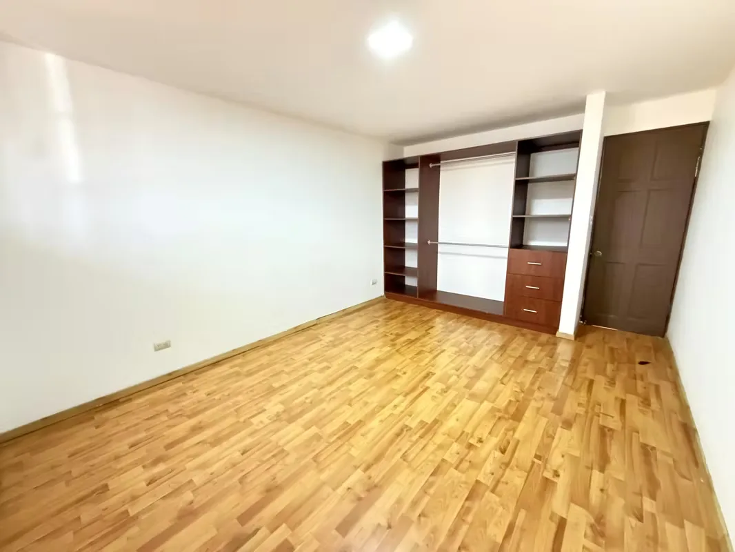 Amplia y cómoda casa de dos niveles ubicada en zona residencial en Moravia, distrito San Vicente, a pocos pasos del Colegio Las Américas. Con 295 m² de construcción sobre un terreno ..., photo 15