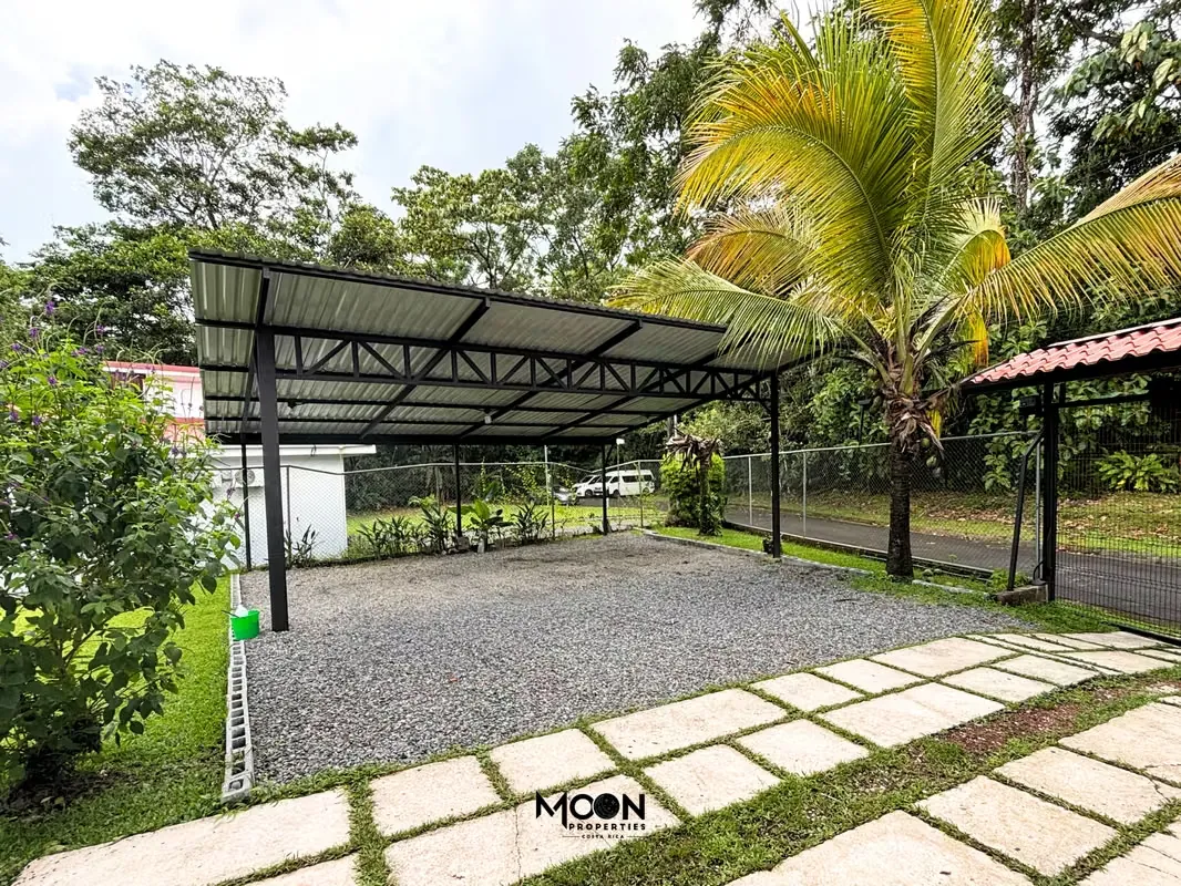 Descubre esta elegante casa de 3 dormitorios, ubicada a solo 3 km del centro de La Fortuna, en un lote de 655 m² dentro de un condominio privado y seguro. Una combinación perfecta de ..., photo 11