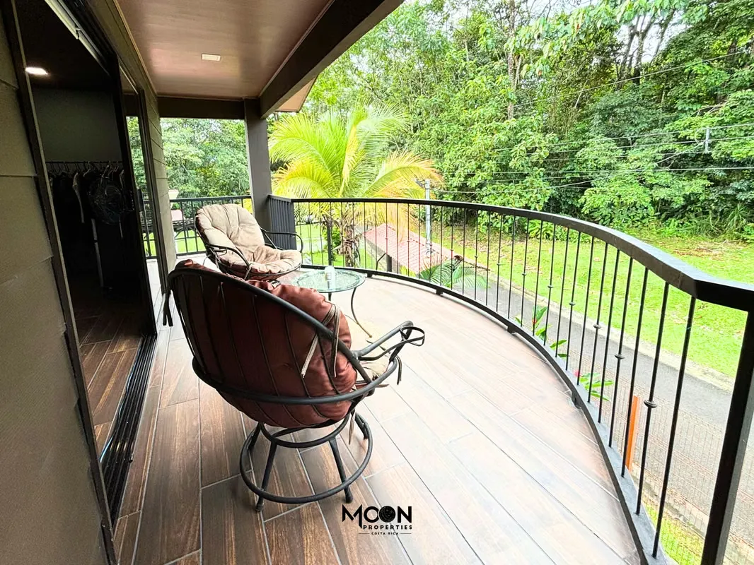 Descubre esta elegante casa de 3 dormitorios, ubicada a solo 3 km del centro de La Fortuna, en un lote de 655 m² dentro de un condominio privado y seguro. Una combinación perfecta de ..., photo 7