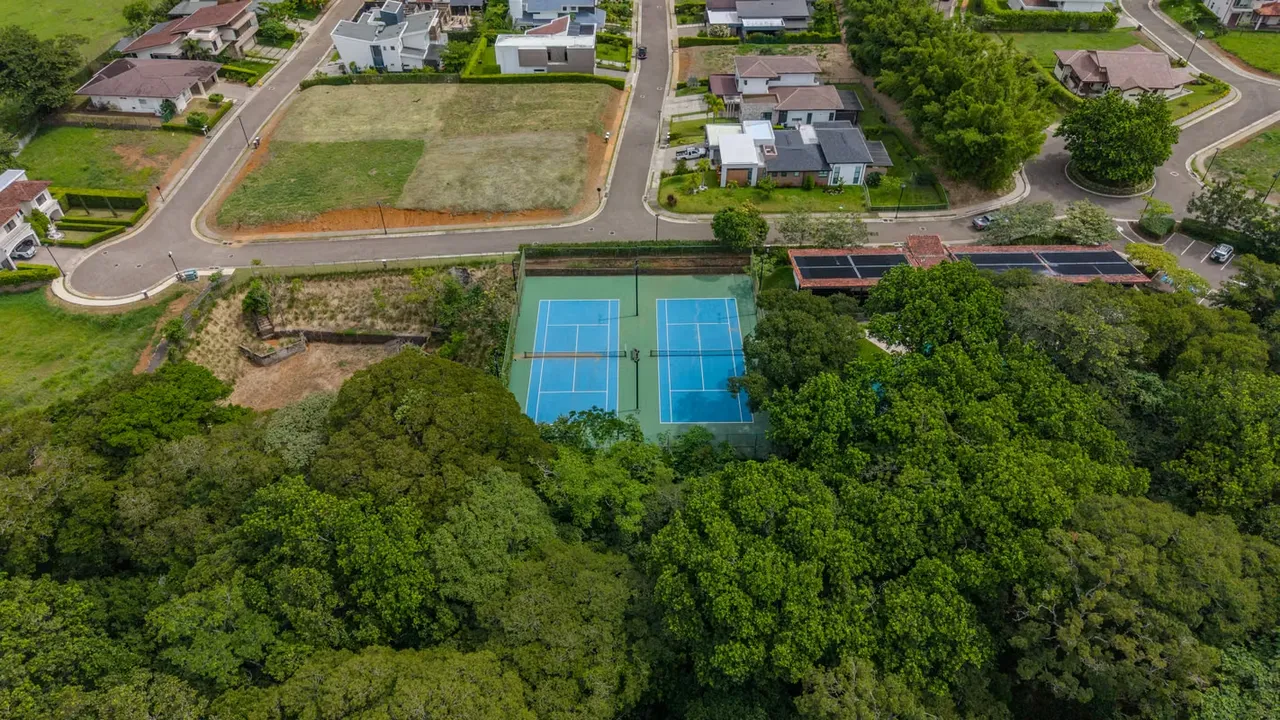 This 844 m² lot is located in Espavel Condominium, an exclusive community surrounded by nature, ..., photo 2