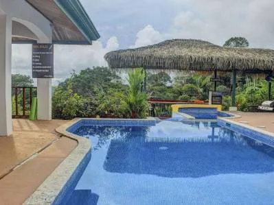 ,7 ACRES – Casa de 3 habitaciones con magníficas vistas a la montaña, 2 piscinas con tobogán, photo 3