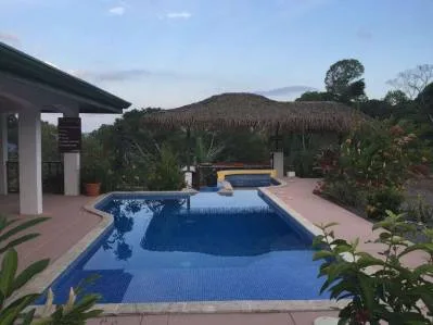 ,7 ACRES – Casa de 3 habitaciones con magníficas vistas a la montaña, 2 piscinas con tobogán, photo 5