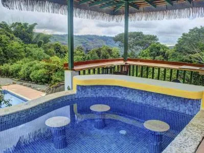 ,7 ACRES – Casa de 3 habitaciones con magníficas vistas a la montaña, 2 piscinas con tobogán, photo 6