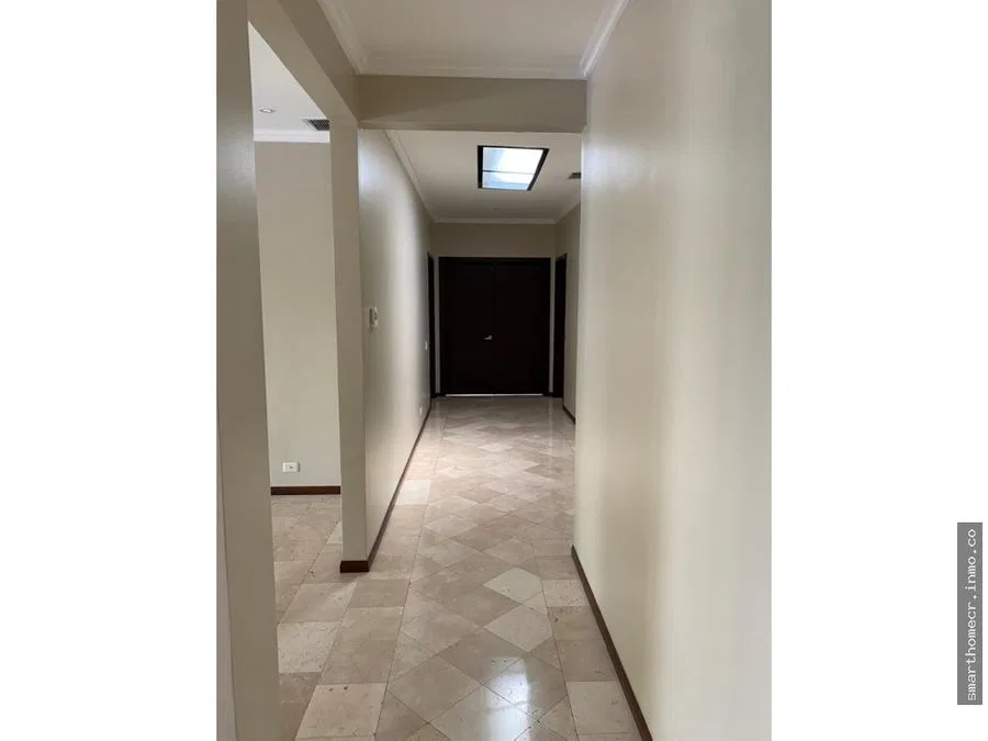 AMPLIA CASA EN ALQUILER EN CONDOMINIO EN SANTA ANA*