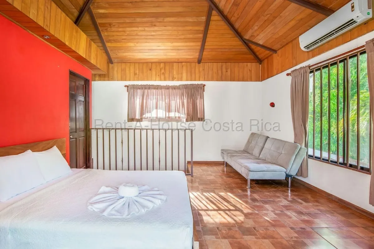 Vivir aquí es sentir la versión más pura del estilo de vida guanacasteco, donde cada día empieza con el ..., photo 16