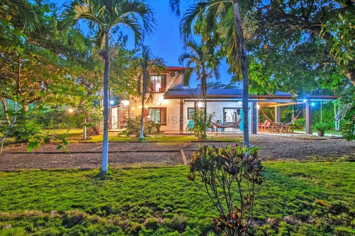 Vivir aquí es sentir la versión más pura del estilo de vida guanacasteco, donde cada día empieza con el ..., photo 4