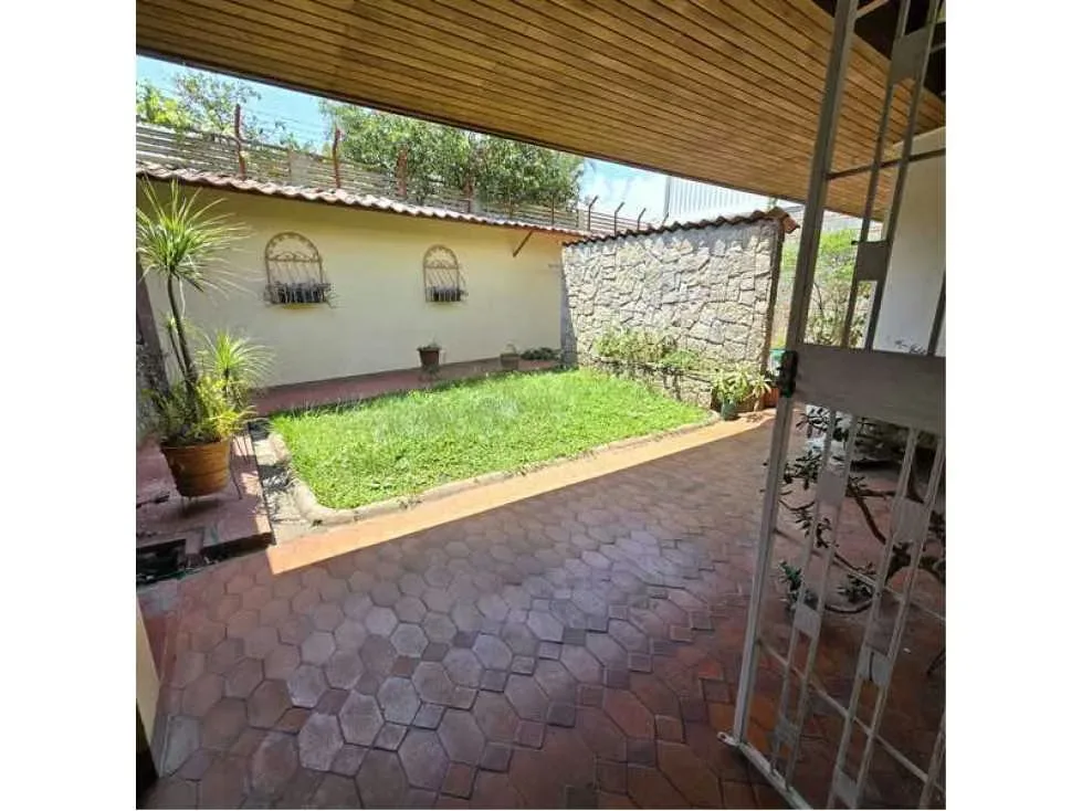 Casa en venta y en alquiler en Moravia Uso Mixto 5PDC7516811