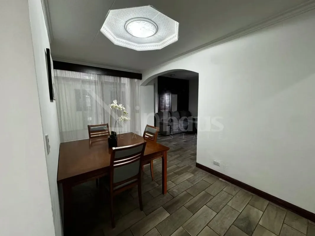 Ubicado en el exclusivo, este elegante apartamento amoblado ofrece un estilo de vida rodeado de naturaleza, privacidad y espectaculares ..., photo 2