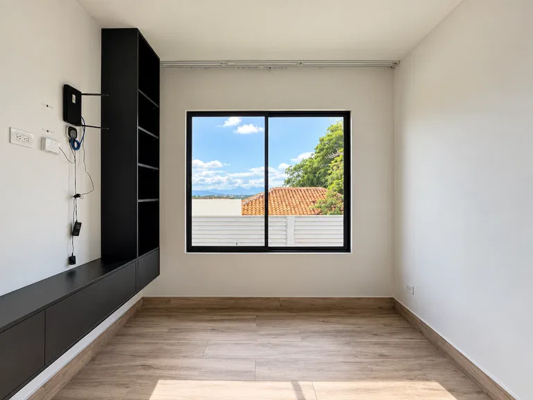 House For Rent in Guachipelín, photo 12