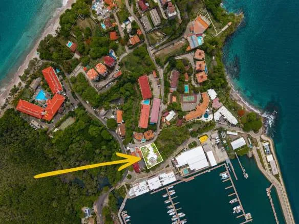 Prime 1,351 m² Development Lot in Playa Flamingo
