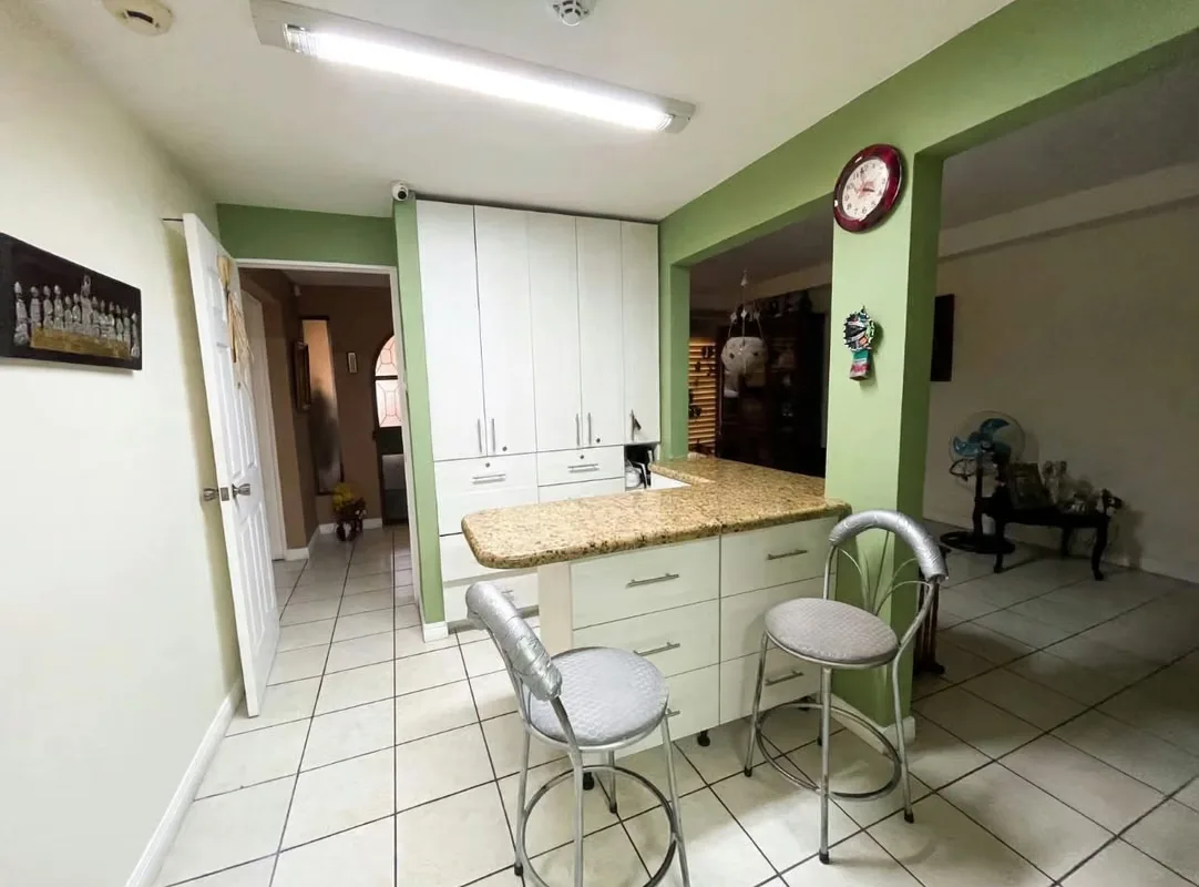 CASA EN VENTA | UNA SOLA PLANTA | CON JARDÍN EN ROHRMOSER | P660, photo 2