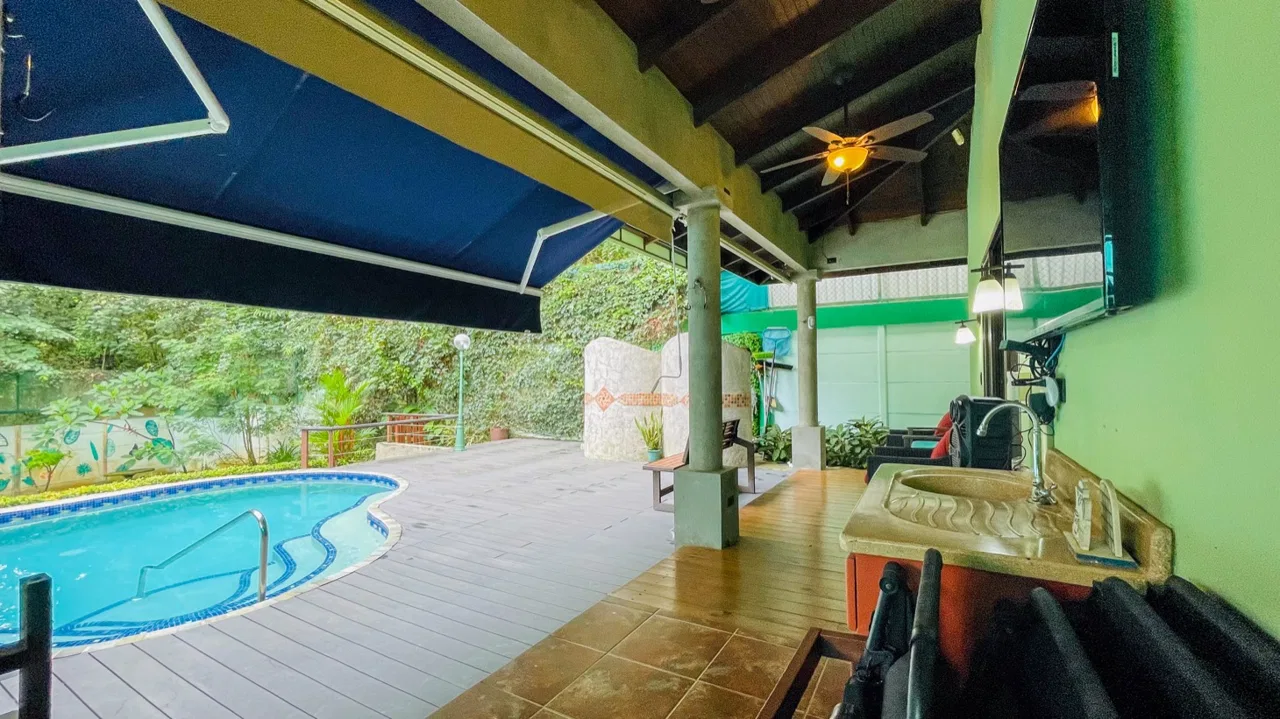 PROPERTY WITH THREE BEDROOM HOME AND PUBLIC ROAD IN FRONT, IN UVITA – 0.24 ACRES, photo 11