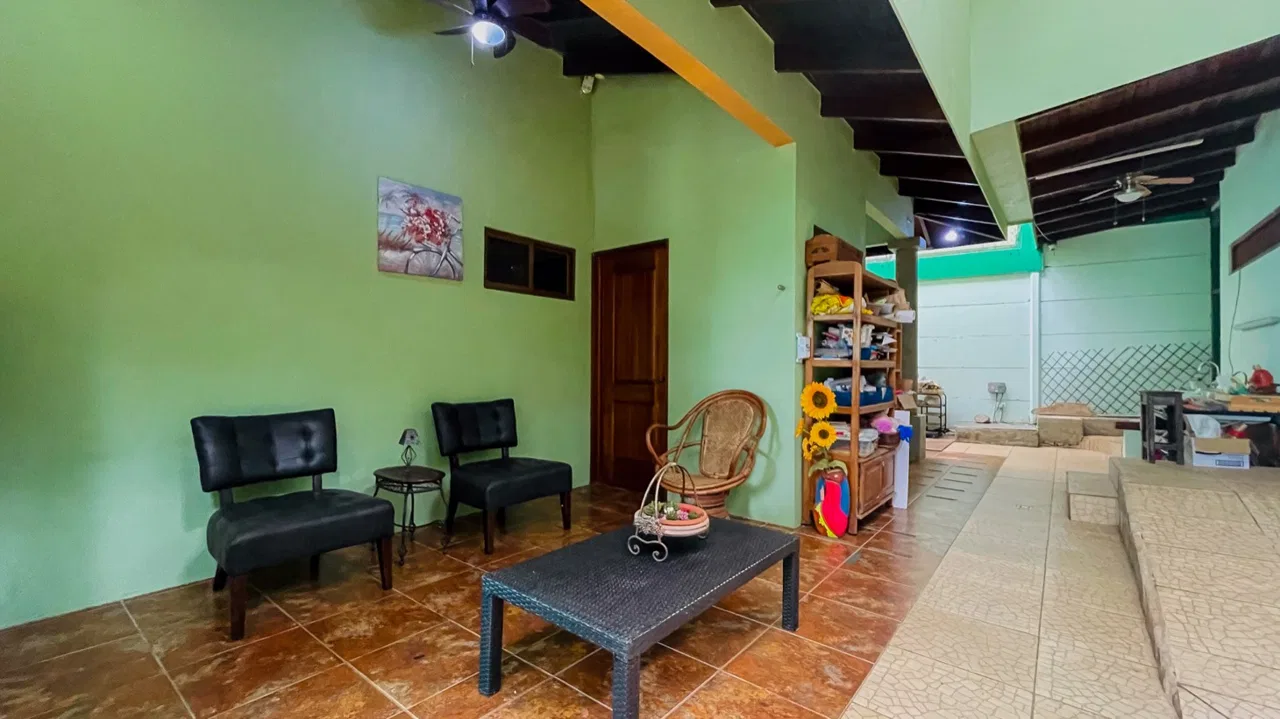 PROPERTY WITH THREE BEDROOM HOME AND PUBLIC ROAD IN FRONT, IN UVITA – 0.24 ACRES, photo 17