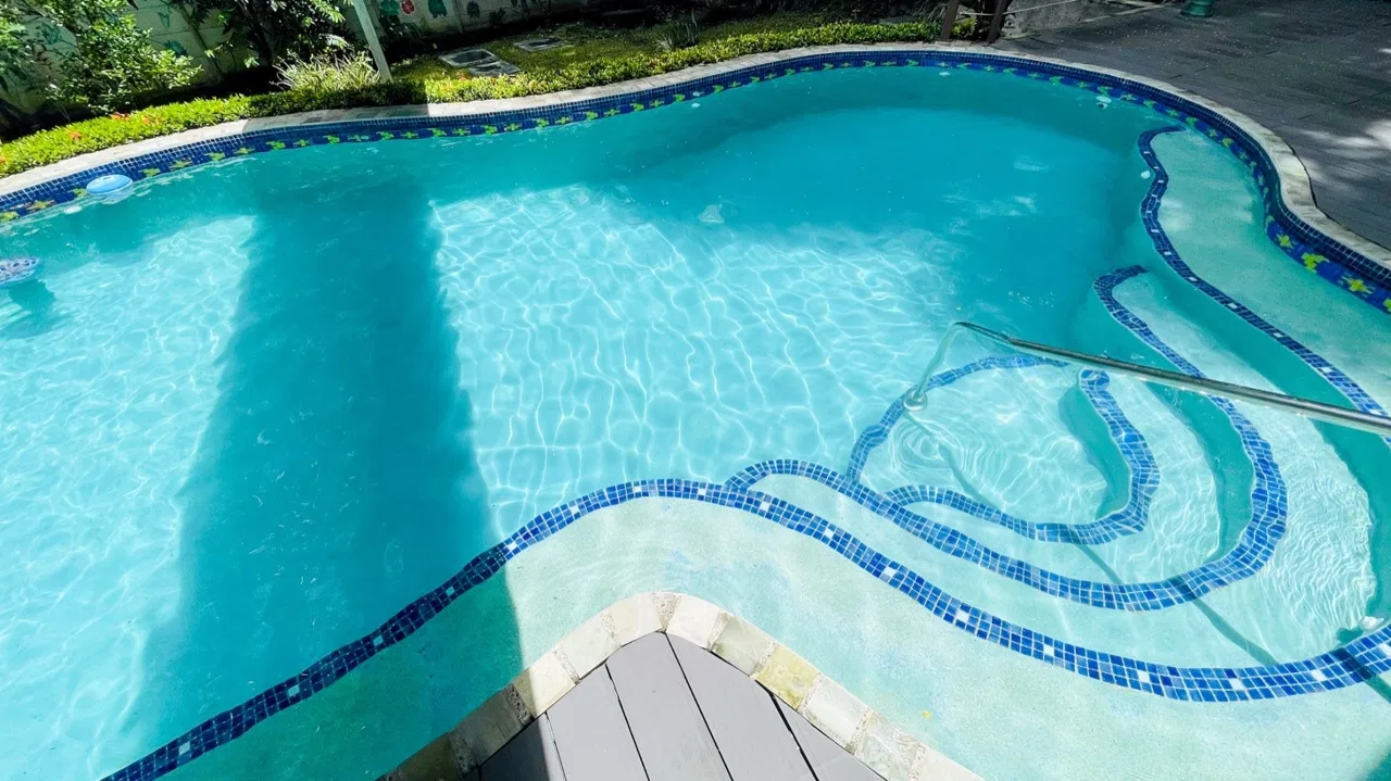 PROPERTY WITH THREE BEDROOM HOME AND PUBLIC ROAD IN FRONT, IN UVITA – 0.24 ACRES, photo 9