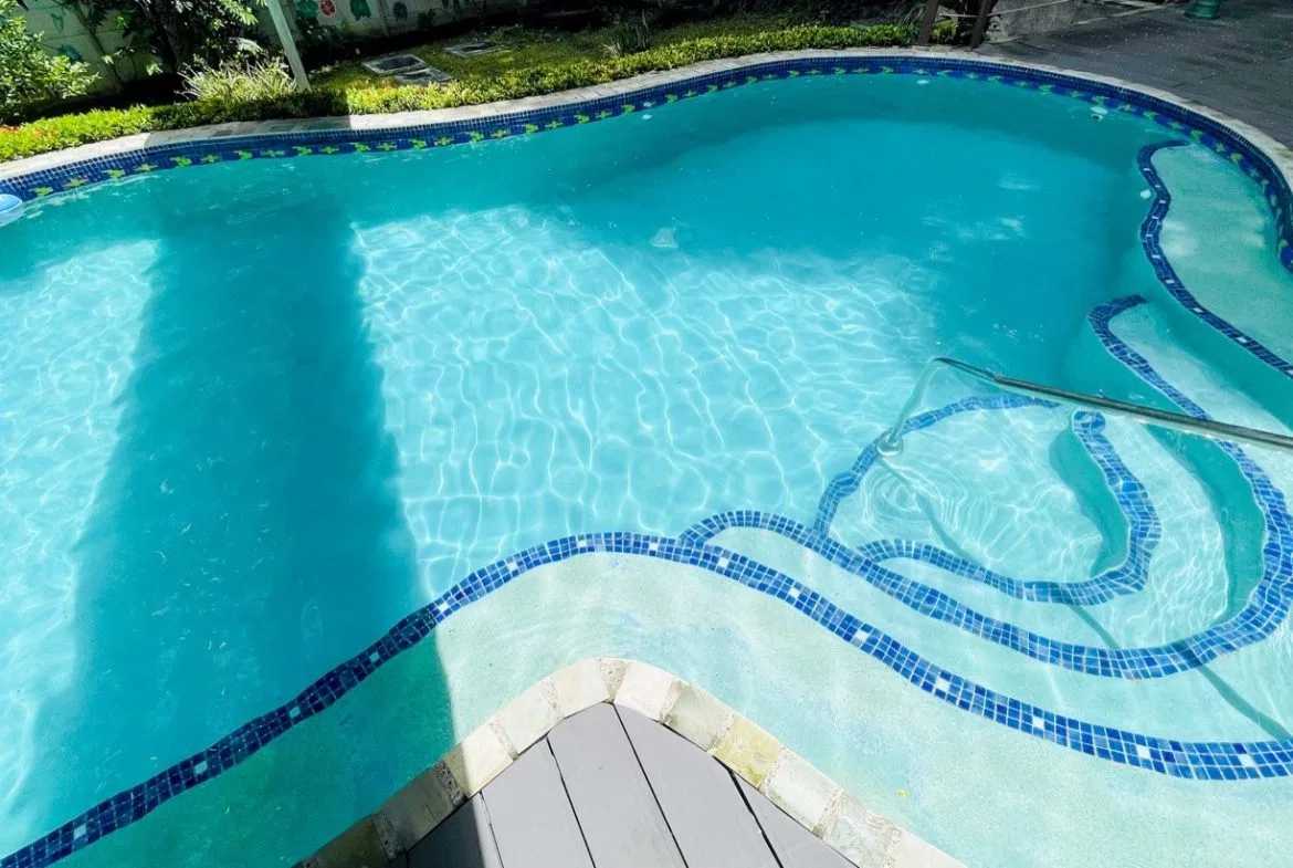 PROPERTY WITH THREE BEDROOM HOME AND PUBLIC ROAD IN FRONT, IN UVITA – 0.24 ACRES, photo 10