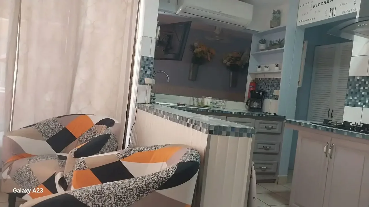 Discover your slice of Pura Vida with this charming 2-bedroom, 1-bathroom apartment for sale in the vibrant coastal town of Jacó, Costa Rica. Nestled in the sought-after El Invu ..., photo 6