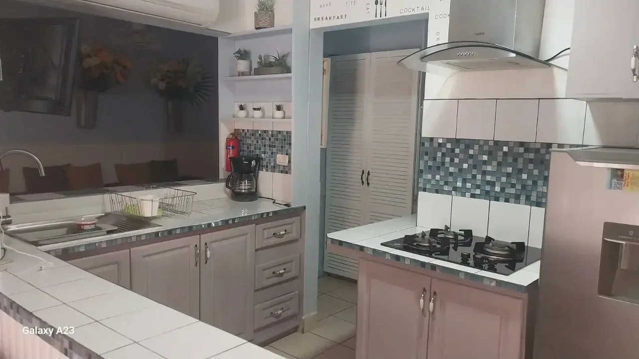 Discover your slice of Pura Vida with this charming 2-bedroom, 1-bathroom apartment for sale in the vibrant coastal town of Jacó, Costa Rica. Nestled in the sought-after El Invu ..., photo 10