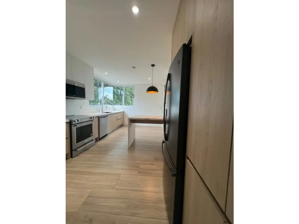 Se alquila elegante apartamento con amplio balcón, diseñado para ofrecer confort y buena distribución. Características principales:, photo 5