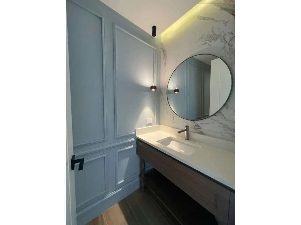 Se alquila elegante apartamento con amplio balcón, diseñado para ofrecer confort y buena distribución. Características principales:, photo 8