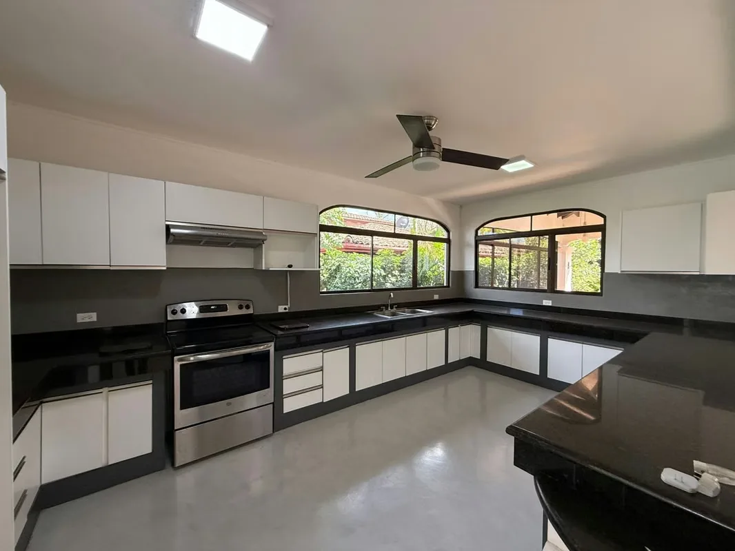 Hermosa casa de un nivel, ubicada en un condominio privado que ofrece tranquilidad, seguridad y un ambiente ..., photo 11