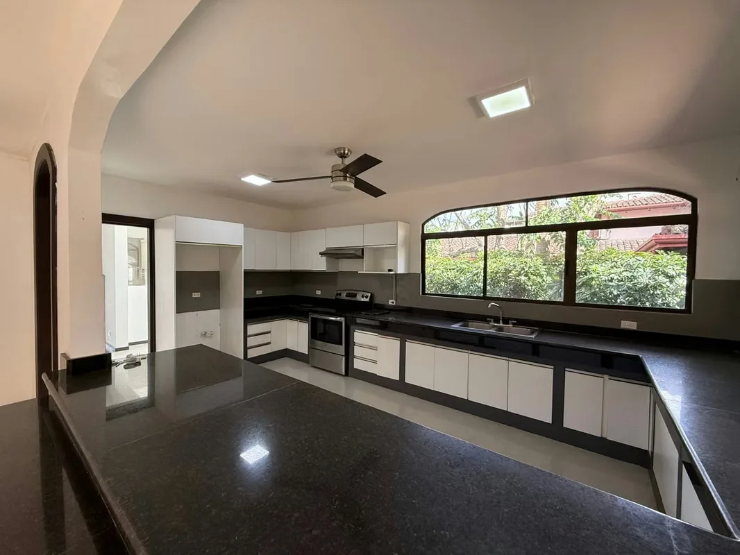 Hermosa casa de un nivel, ubicada en un condominio privado que ofrece tranquilidad, seguridad y un ambiente ..., photo 10