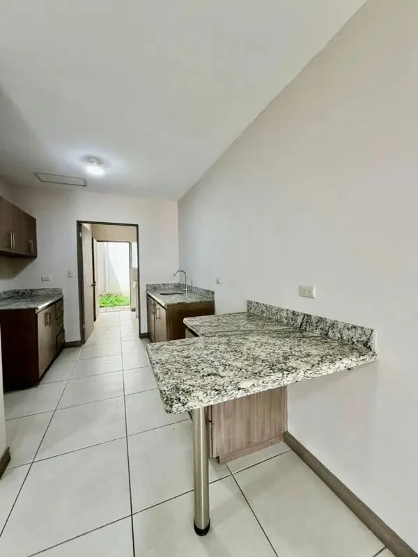Alquiler de bonito y cómodo apartamento en la URUCA cerca de Repretel., photo 3