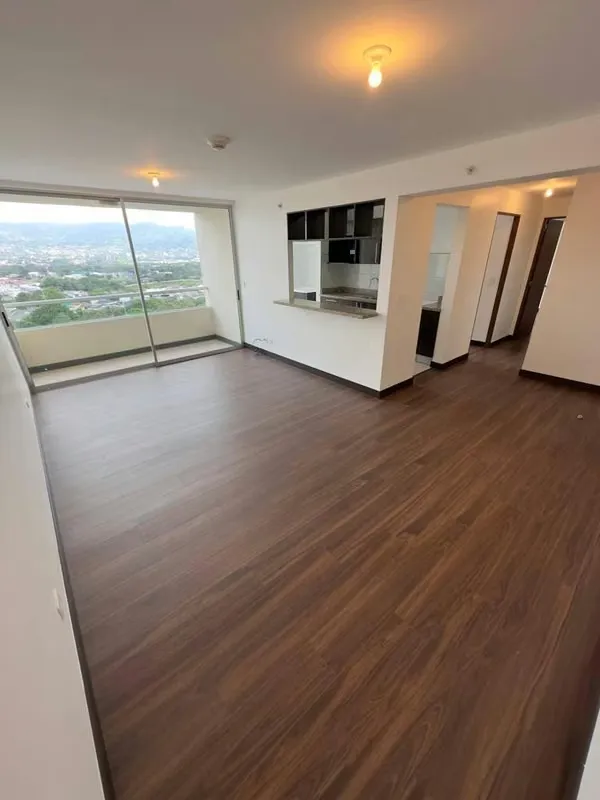3 bedroom apartment, 2 bathrooms Complete, 2 parking lots, excellent amenities, Gym, swimming pool, multipurpose room, jacuzzi, tennis court, cinemas, security 24/7