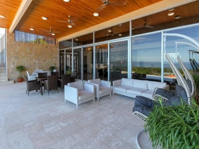 5 Bed Single Family Homes For Sale in Hermosa, photo 3