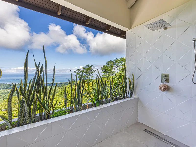 4 Bed Single Family Homes For Sale in Uvita, photo 14