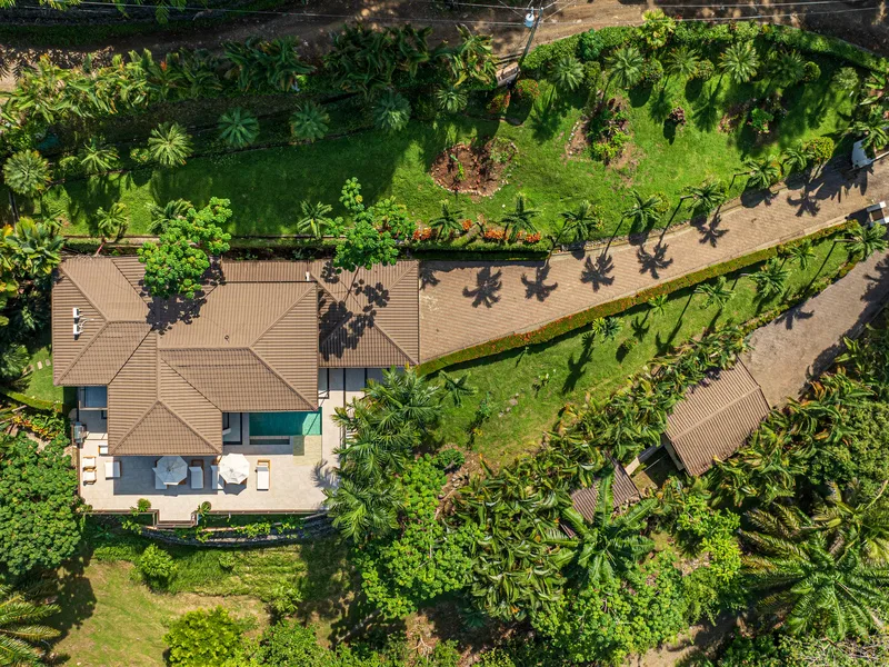 4 Bed Single Family Homes For Sale in Uvita, photo 9