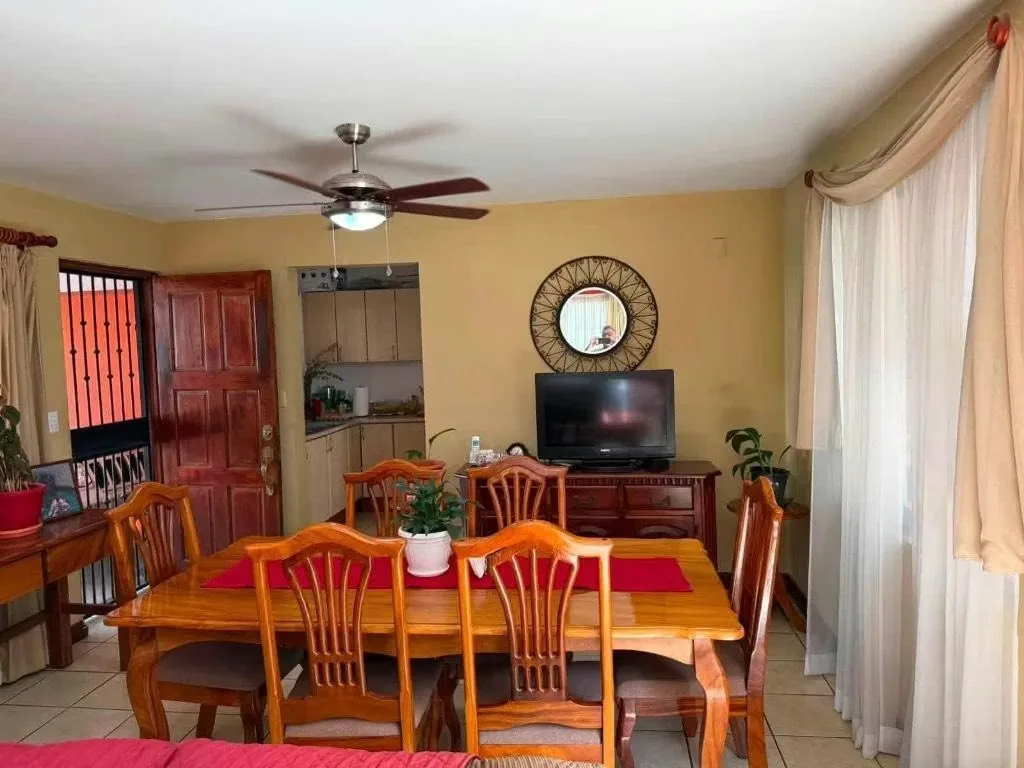 ¡Casa en Venta en Residencial – Ciudad Colón!