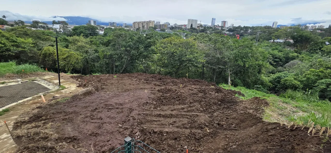 Excelente oportunidad para construir una residencia amplia o desarrollar un proyecto de inversión dentro de un ..., photo 2