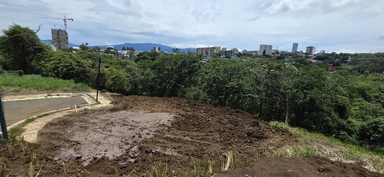 Excelente oportunidad para construir una residencia amplia o desarrollar un proyecto de inversión dentro de un ..., photo 3