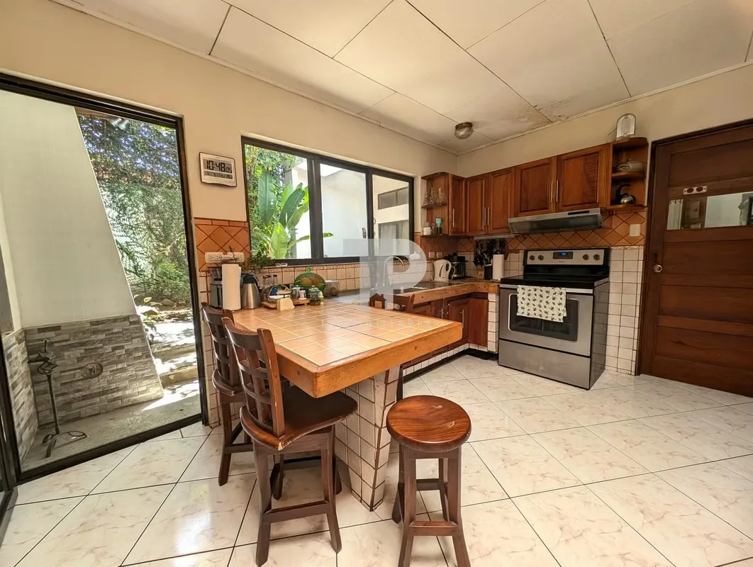SPACIOUS HOUSE FOR SALE IN BARVA, HEREDIA - PERFECT FOR BUSINESS ZSP2, photo 4