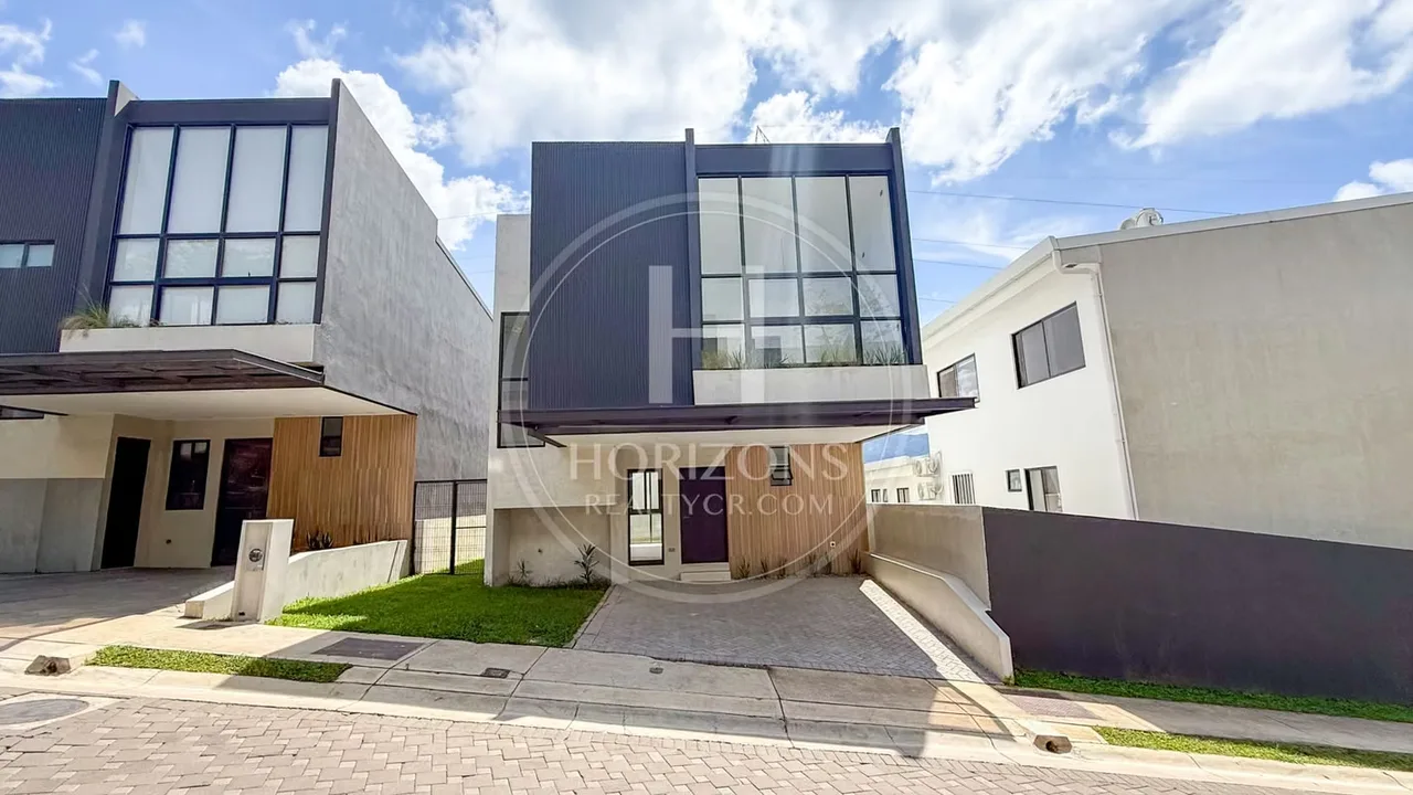 Casa en Condominio NAIA – 174 m² – 3 habitaciones – 2.5 baños (2 completos + 1 medio) – Cochera para 2 vehículos – 2 ..., photo 4