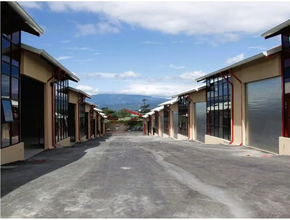 Office-Warehouse for Rent in Guachipelín de Escazú.