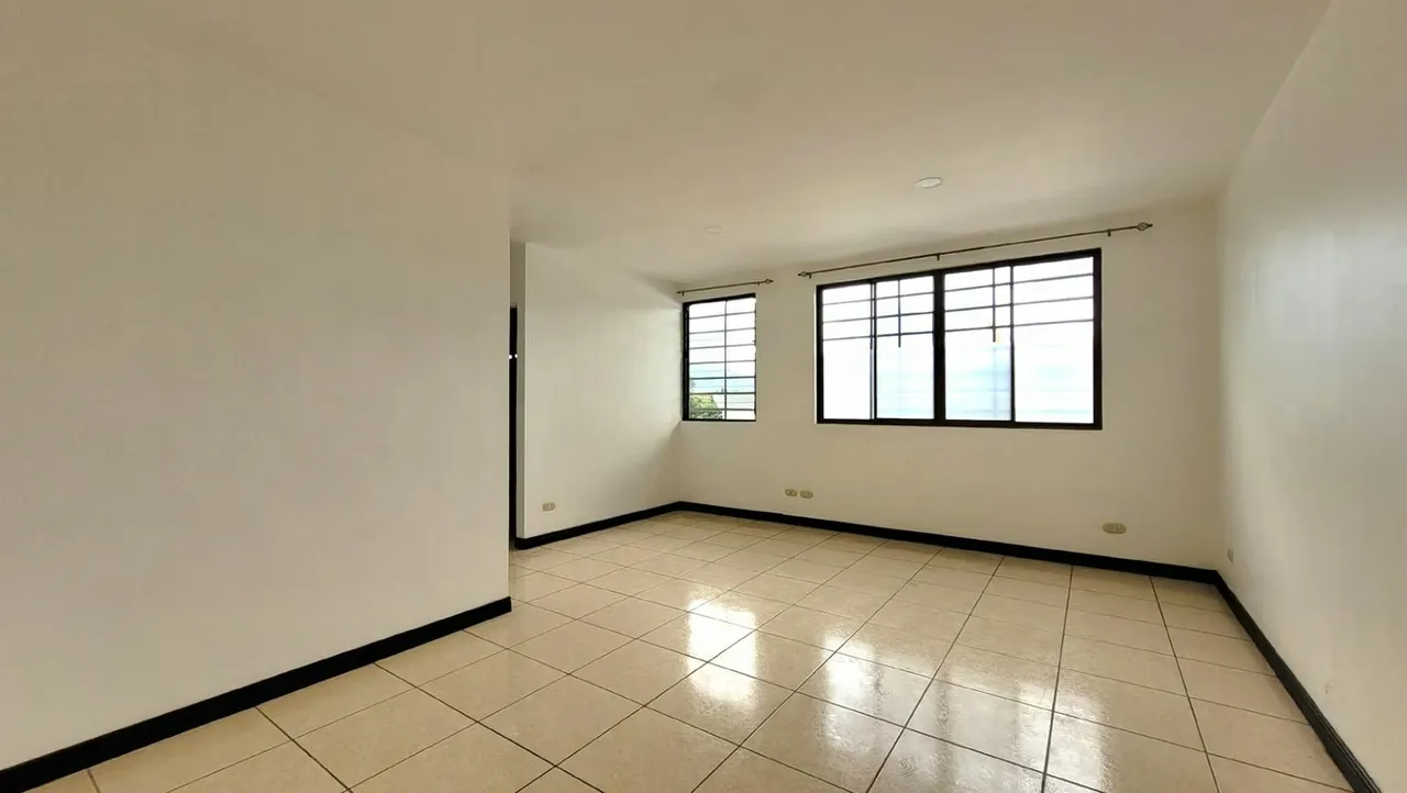 Espaciosa vivienda en Residencial Pinar de Montes de Oca, photo 2