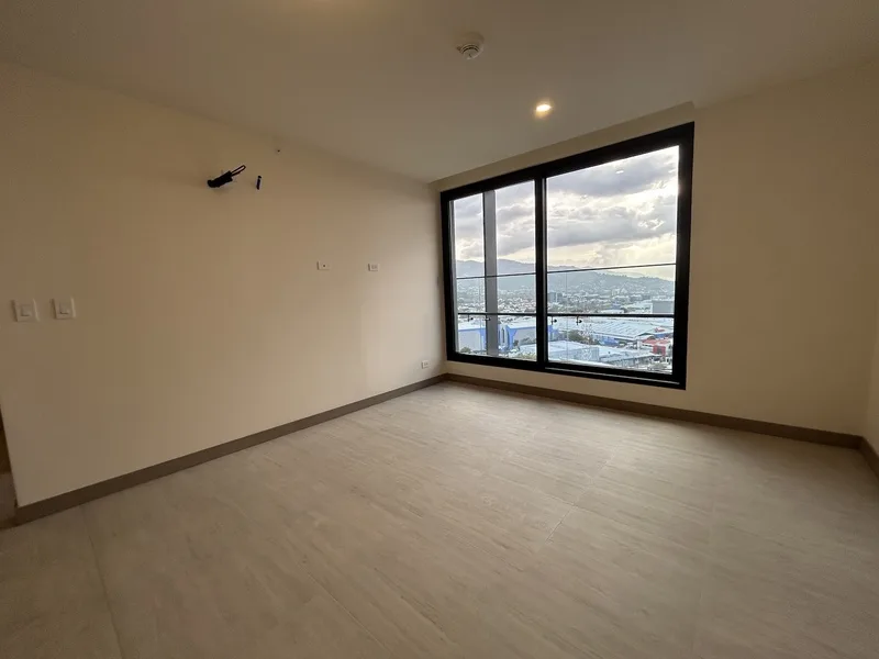 2 Bed Apartment For Sale in Rohrmoser, photo 2