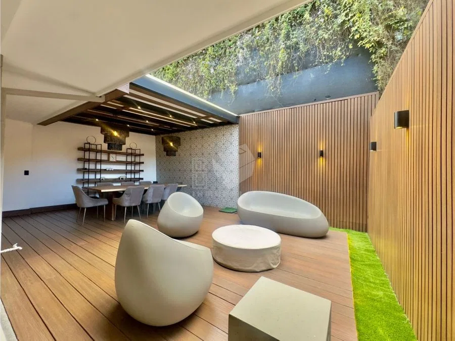 Elegante y amplia casa en condominio exclusivo