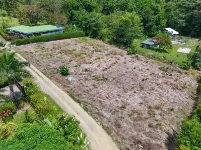 Listo para construir, lote céntrico de 0,38 acres en Ojochal con vistas a la montaña, photo 2